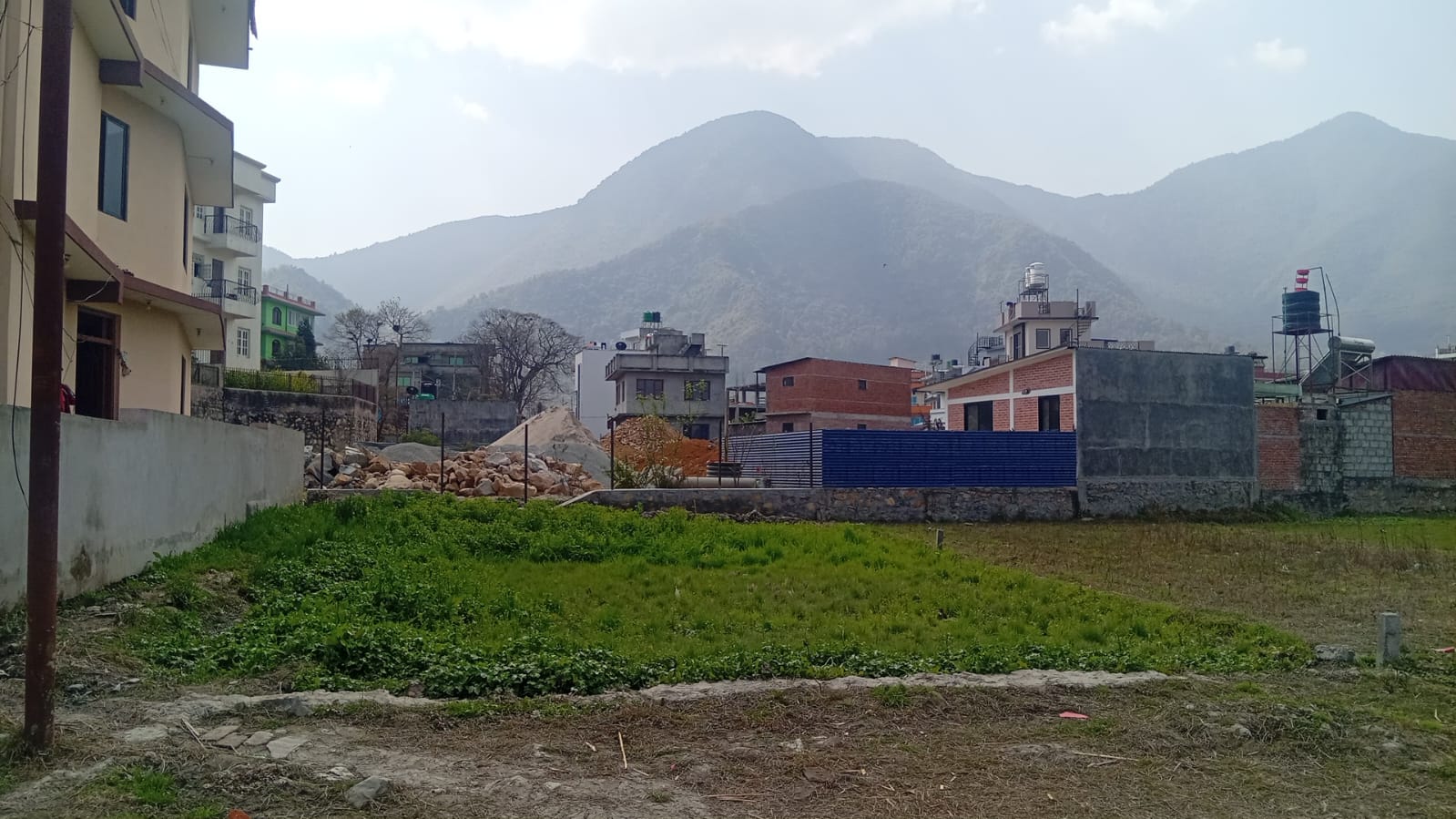 Residential land parcel is available for sale near Rarahill