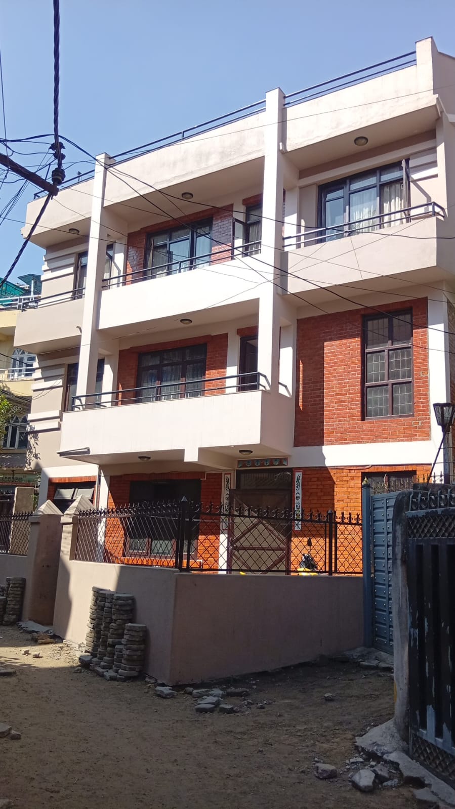 House for Sale in Narephat