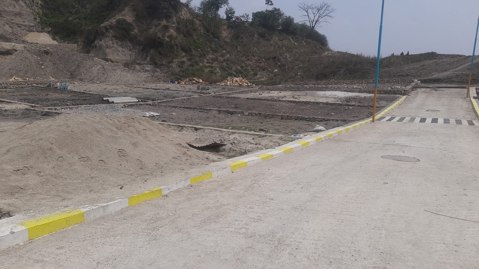 Plotting Land for Sale at Laxunthar (Near Karuna Hospital)