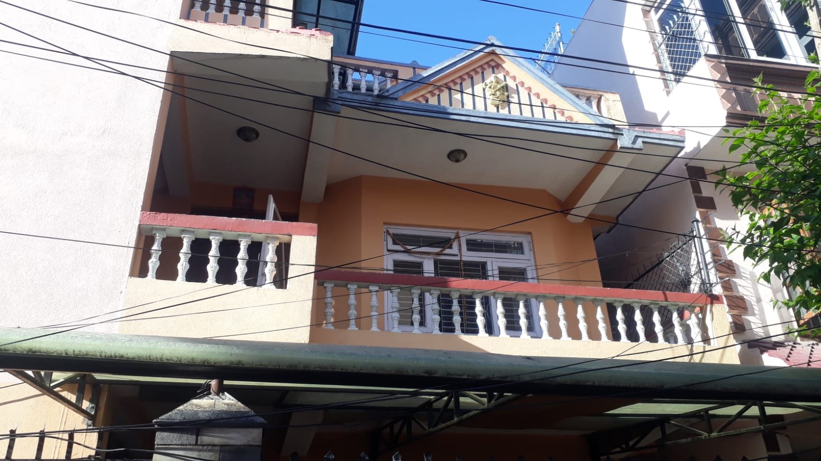 Residential House for Sale in Basundhara