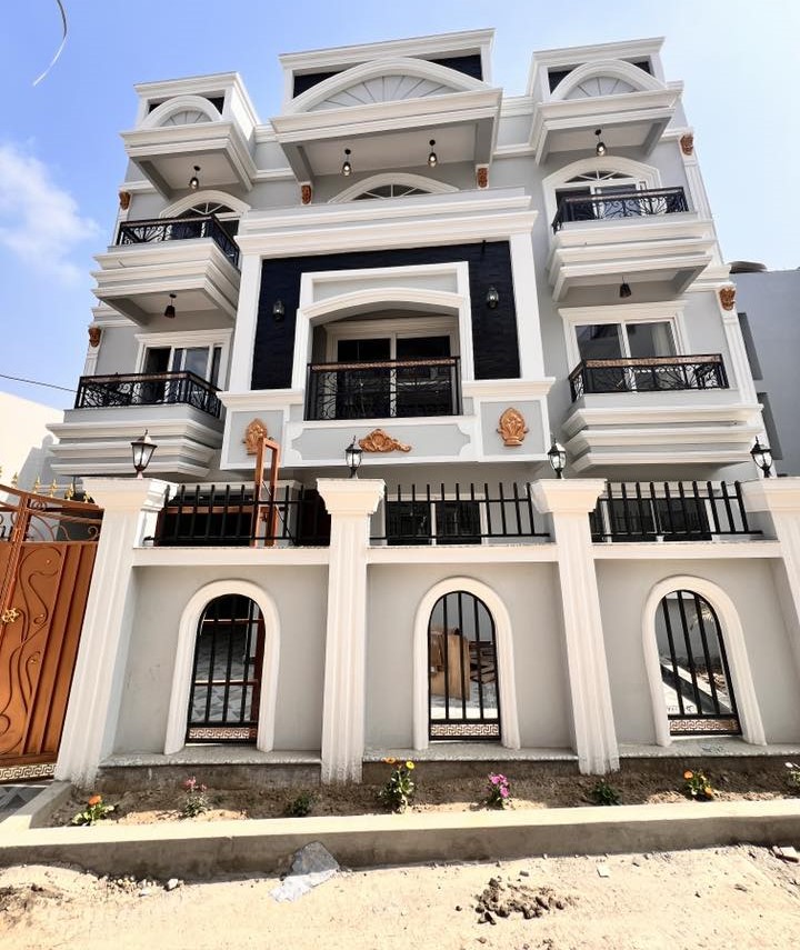 Semi-Bungalow for Sale in Shital Height