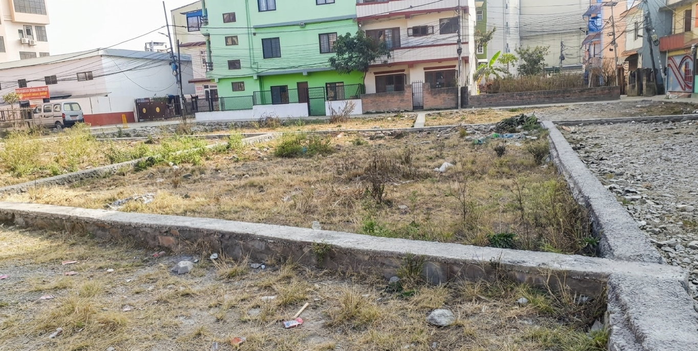 4 Aana 2dam Land for Sale in Kalanki Near NBTC!