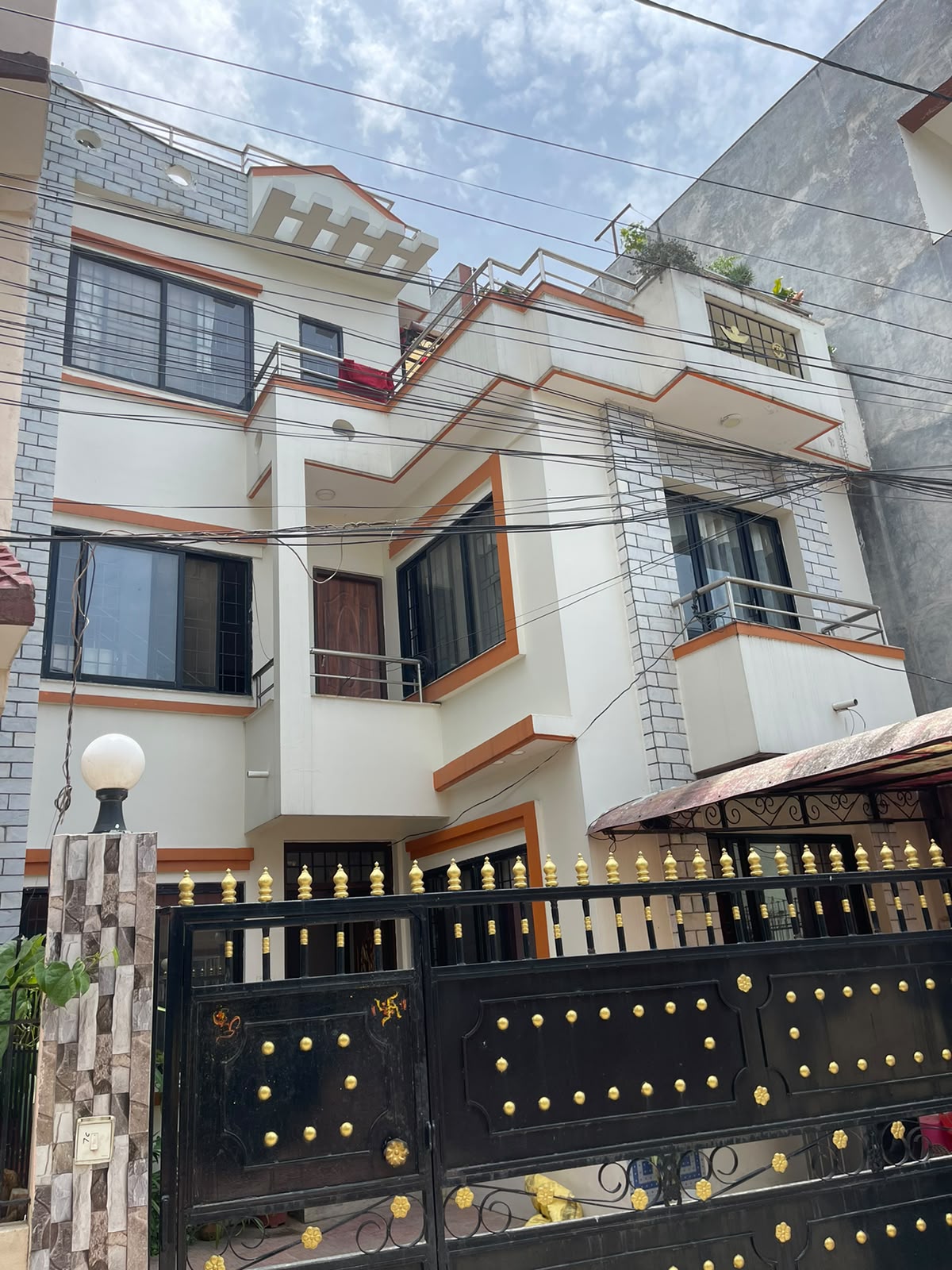 House For Sale Imadol, Gabisha