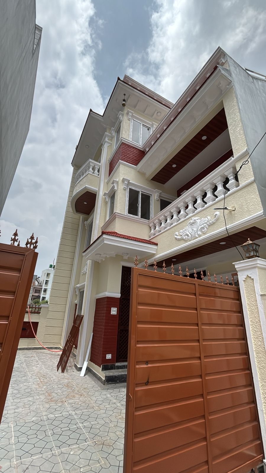 Beautiful Semi- Commercial House in Chunikhel, Budhanilkantha